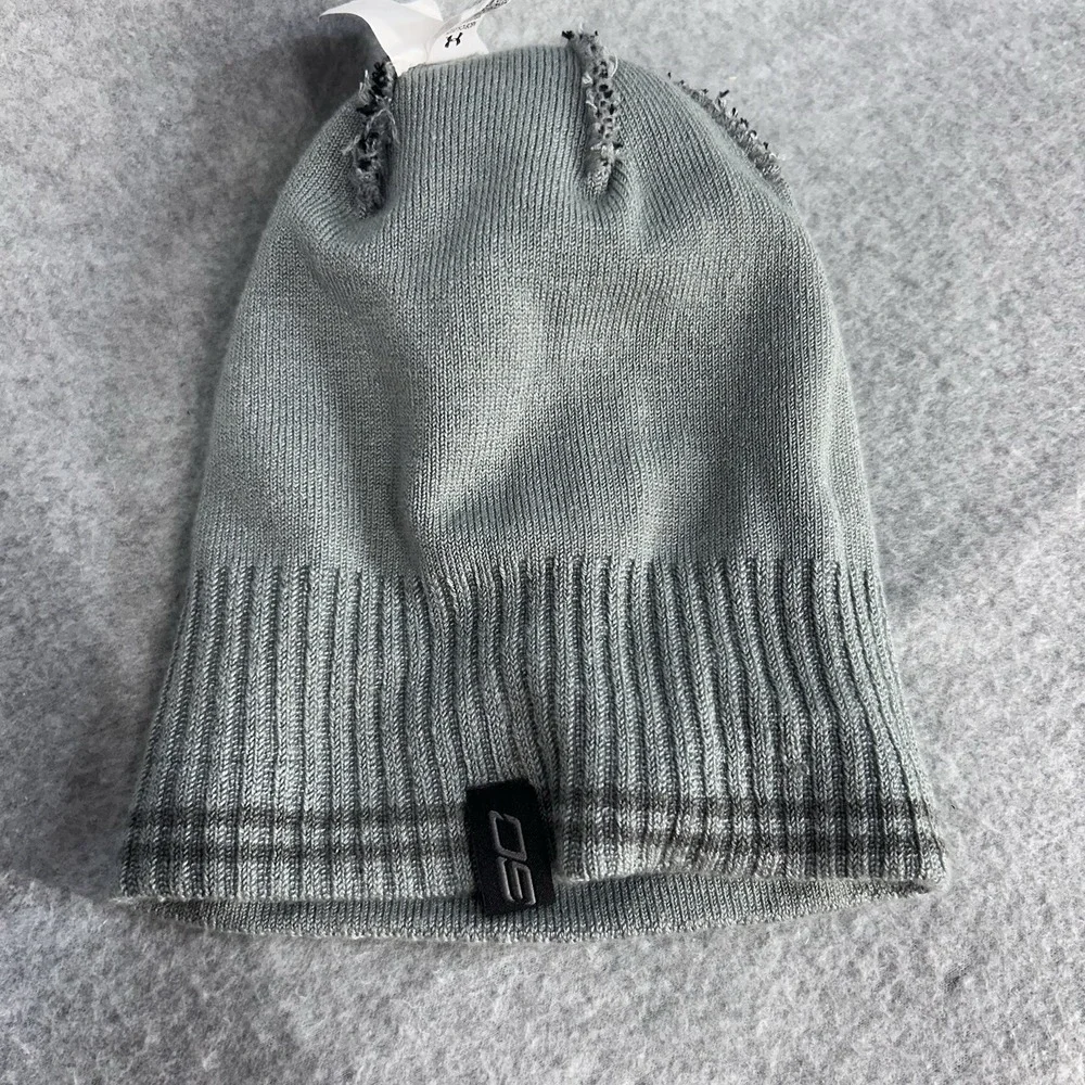 Under Armour Youth Stephen Curry SC Pom Beanie Hat Black Gray OSFA Cuffed Knit